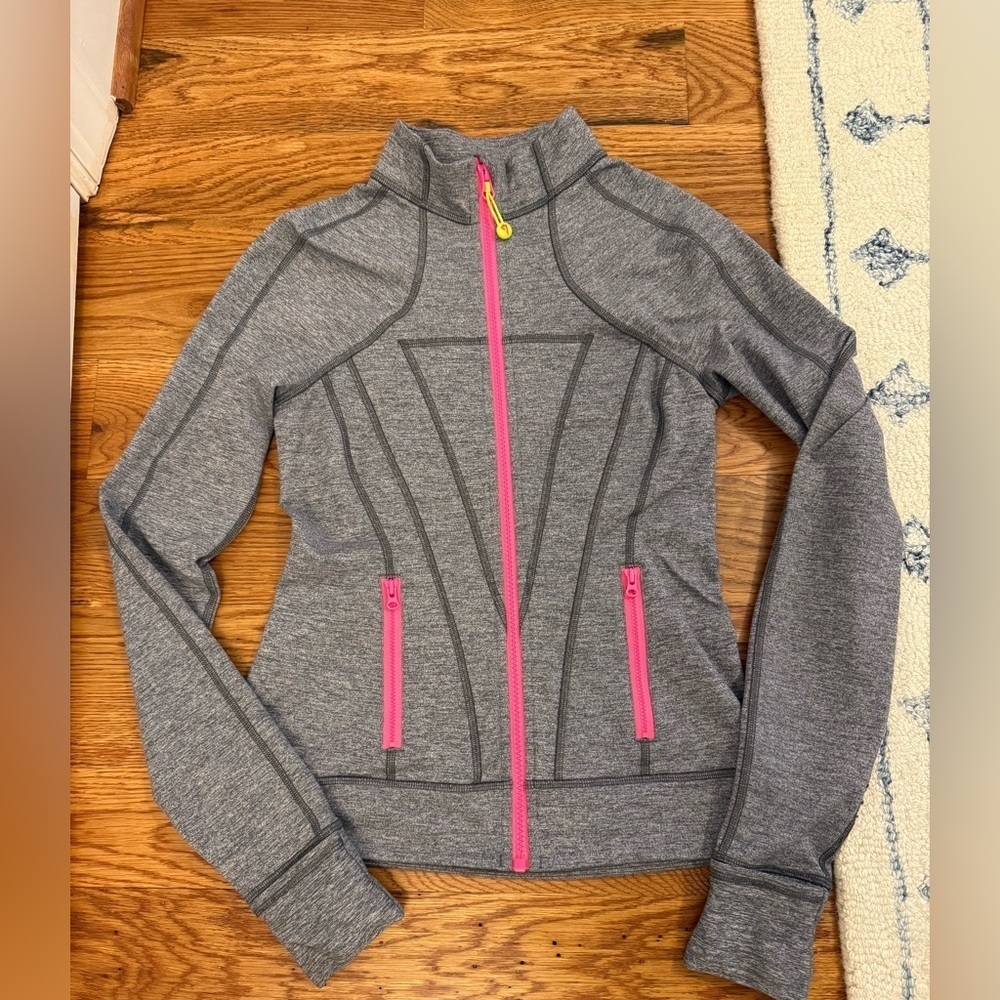 Ivivva Grey and Pink Perfect Your Practice Workout Active Jacket Girls Size 14